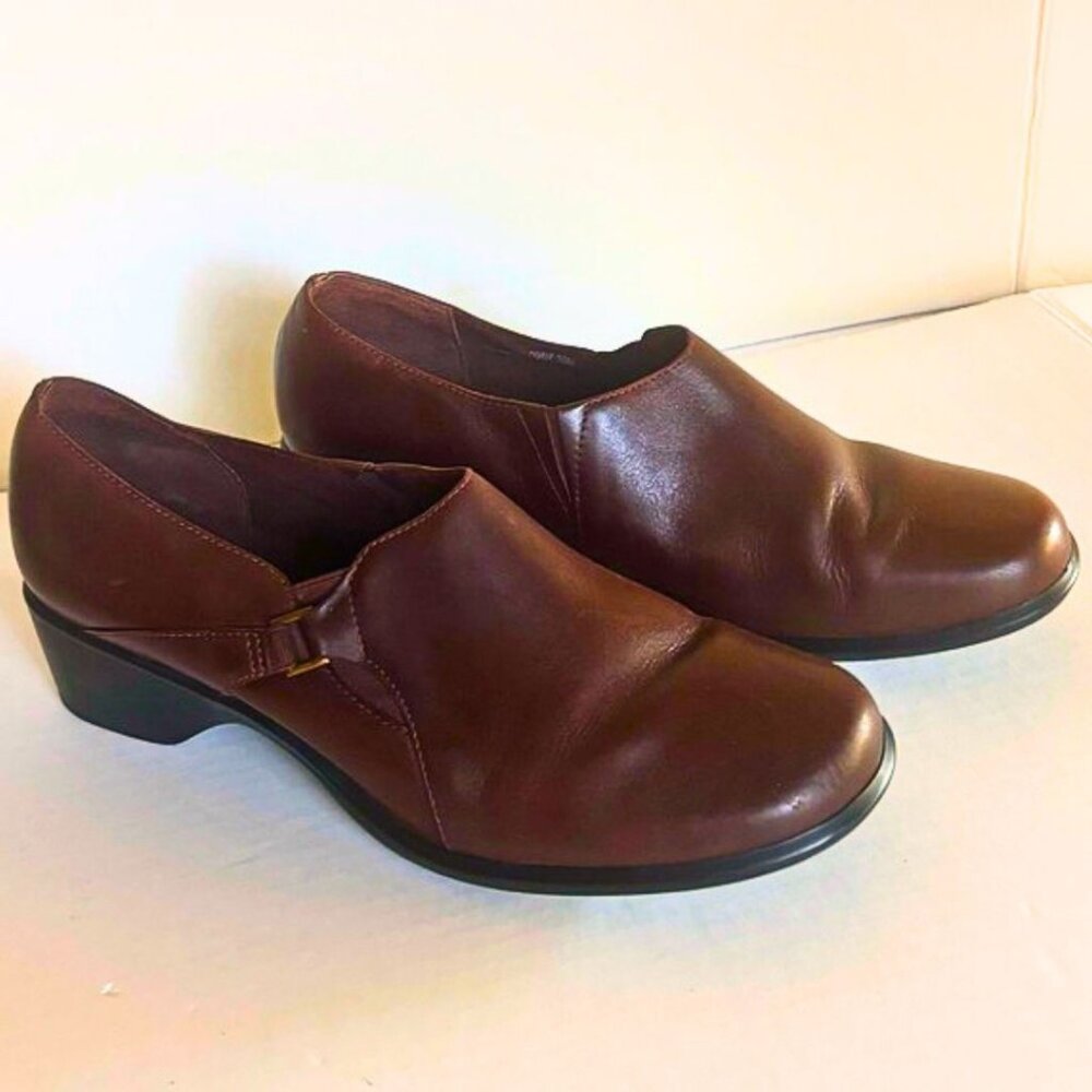 Clarks Brown Leather Ankle Booties Low Heel Slip-On Size 10M